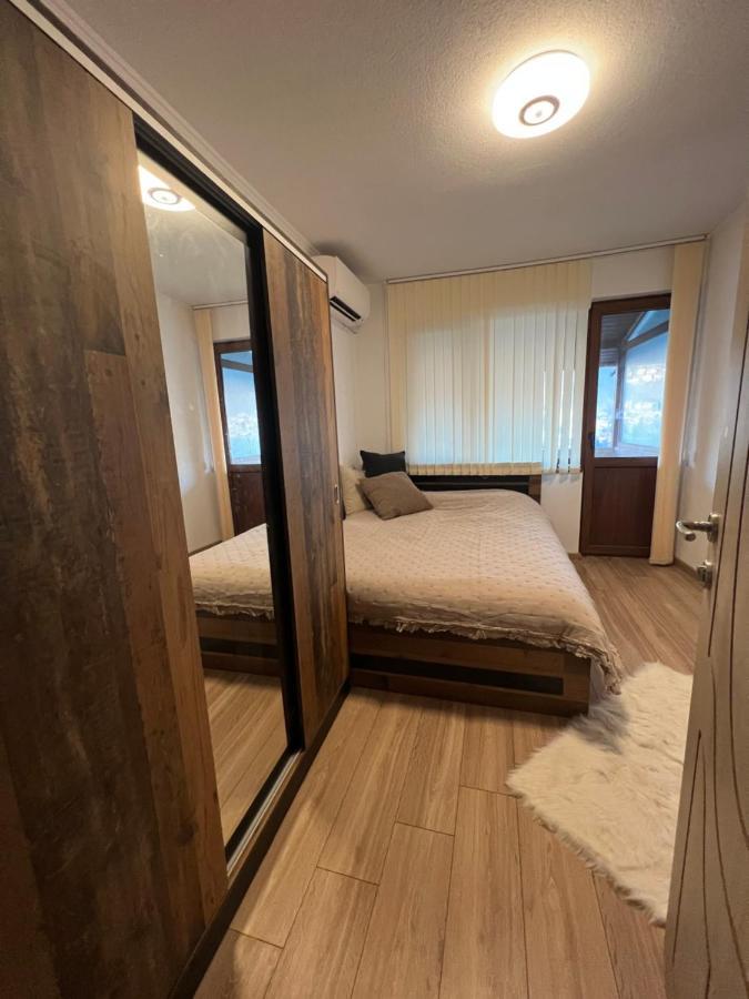 Guest House Tanevi 代温 外观 照片