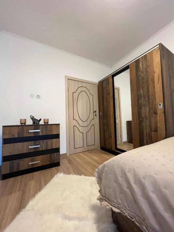 Guest House Tanevi 代温 外观 照片
